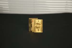 Hoogwaardige dollar-patroon PET gouden folie speelkaarten, elegante waterbestendige pokerkaarten voor exclusieve spelplezier - Product Image 4