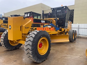 Used CAT 120H Motor Grader 12.5 Ton Operating Weight With Reliable Engine Low Fuel Consumption Global Sale - Product Image 5