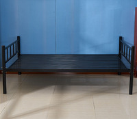 Vente en gros d'usine d'un lit simple moderne en acier et en métal pour dortoir du département mobilier de chambre à coucher