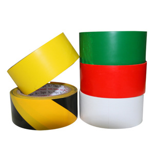 Cinta de advertencia de PVC de 2 pulgadas x 30 m, amarilla y negra con rayas de cebra, cinta de señalización para pisos, compatible con OSHA - Product Image 1