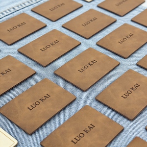 Etiquetas personalizadas para jeans, diseños de etiquetas para ropa, etiquetas de PU, etiquetas de cuero en relieve, parches para ropa y prendas. - Product Image 2