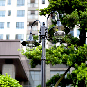 Solar Powered Garden Lamp Post Dual Head LED Warm White Brass Body IP66 <b>Outdoor</b> <b>Light</b> Fixture Motion Sensor 10-Year Warranty - Product Image 3