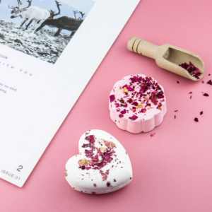 Bombe <span class=keywords><strong>de</strong></span> bain colorée sûre <span class=keywords><strong>de</strong></span> haute qualité, fabricant hydratant nourrissant, bombes <span class=keywords><strong>de</strong></span> bain en cœur biologique - Product Image 4