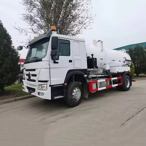 Camion-citerne d'<span class=keywords><strong>aspiration</strong></span> des eaux usées SINOTRUK HOWO 4X2 manuel diesel léger de haute qualité, 10 m, <span class=keywords><strong>pompe</strong></span> à vide, 351-450 ch, norme d'émission Euro 2 - Product Image 1