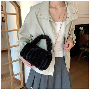 Nouveau sac en peluche pour femme, sac à main texturé automne/hiver, sac bandoulière simple - Product Image 5
