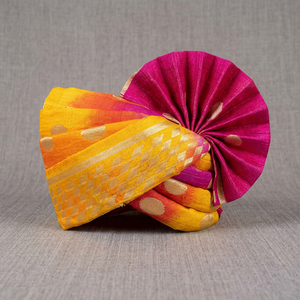 Turban traditionnel rose et jaune Bandhani Barati Safa, fait main, pour mariage, Pagri, couvre-chef royal indien pour marié, vente en gros OEM - Product Image 1