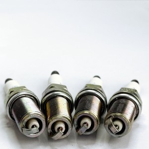 Pièces de rechange automobiles de qualité pour bougies d'allumage <span class=keywords><strong>ngk</strong></span> bmw 12122158253 12120037582 12120037607 pour bougies d'allumage <span class=keywords><strong>ngk</strong></span> pour bmw - Product Image 4