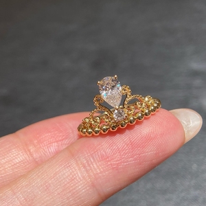 Anillo de Corona Clásico de Oro Amarillo Sólido de 18K con Diamantes Cultivados en Laboratorio Aazuo, Joyería Vintage para Mujer, Regalo de Amor de Alta Gama para Fiestas - Product Image 3