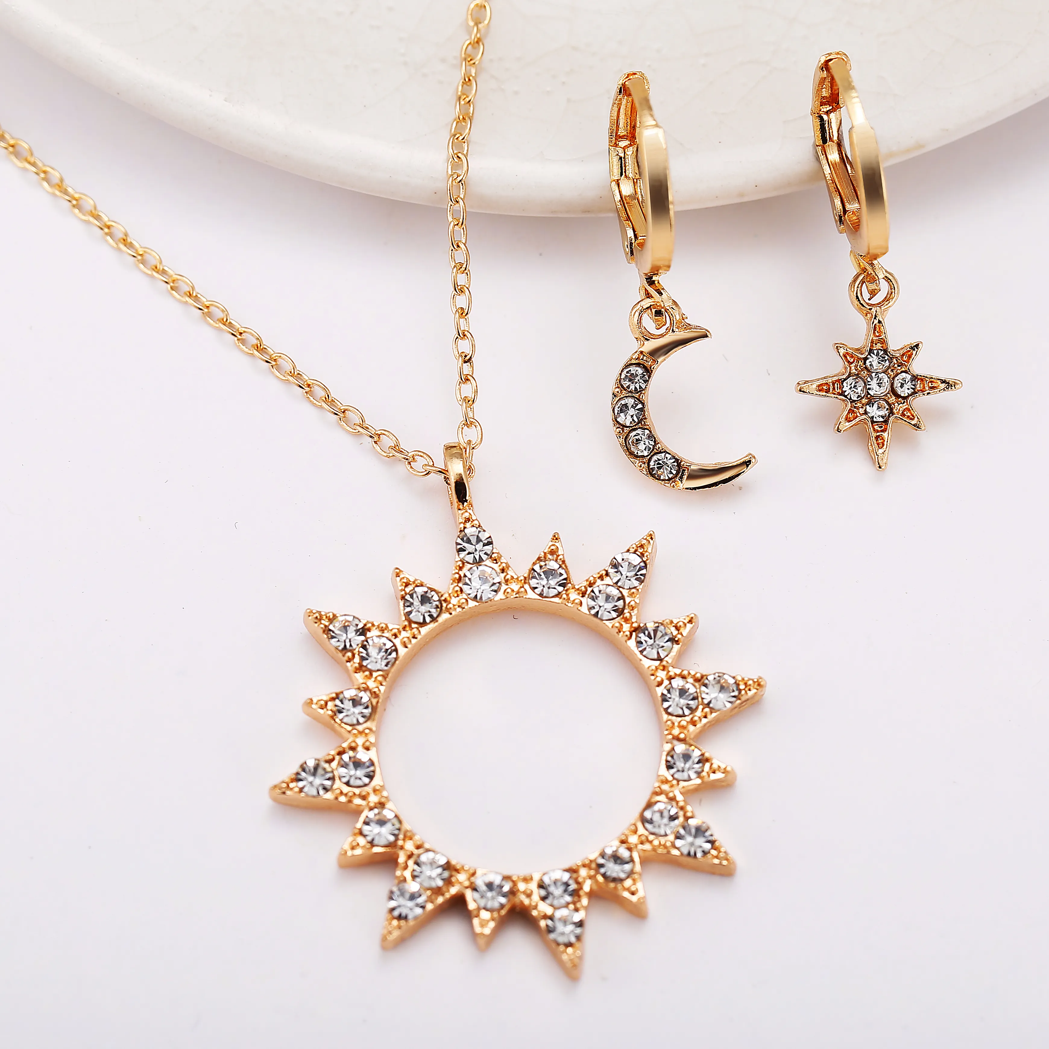 Finetoo New Crystal Star Moon Sun Necklace Set Women's Gold Pendant Earring Gift Elegant Fashion Jewelry Set Gift