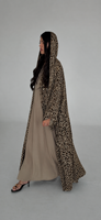 Ensemble Abaya Trois Pièces pour Femme, Imprimé Léopard, en Chiffon, Robe Extérieure Ouverte, Robe Intérieure Assortie, Hijab - Mode Pudique