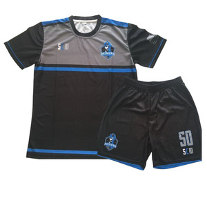 Maillot <span class=keywords><strong>de</strong></span> football personnalisé avec numéros <span class=keywords><strong>de</strong></span> logo et nom Ensembles complets <span class=keywords><strong>de</strong></span> designs Achat d'uniformes <span class=keywords><strong>de</strong></span> sport <span class=keywords><strong>de</strong></span> football pour équipes sympas - Product Image 1
