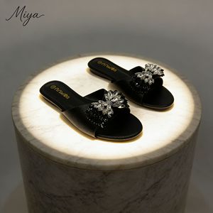 TD-016 <span class=keywords><strong>Sandali</strong></span> da Spiaggia <span class=keywords><strong>Moderni</strong></span> con Decorazioni in Strass a Forma di Farfalla, Cinturini Incrociati e Punta Aperta in PU per Donna - Product Image 6