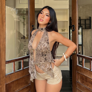 เสื้อกล้ามผู้หญิงลายเสือดาว ผ้าตาข่าย คอ halter เปิดหลัง ผูกด้านหน้า ชายเสื้อไม่สมมาตร เหมาะสำหรับวันหยุดฤดูร้อน - Product Image 3