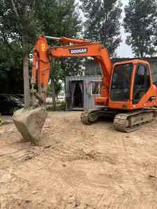 Mini-excavatrice sur chenilles Doosan DH80 de 8 tonnes d'occasion avec marteau hydraulique Daewoo certifié CE et moteur Doosan - Product Image 3