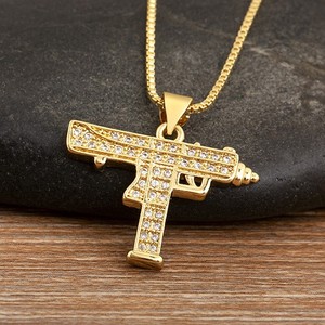 LUOYUNE Ciondolo Trendy Hip Hop con Zirconi Cubici, Placcato in Oro 18K, Gioiello da Uomo a Forma di Pistola <span class=keywords><strong>UZI</strong></span> - Product Image 2