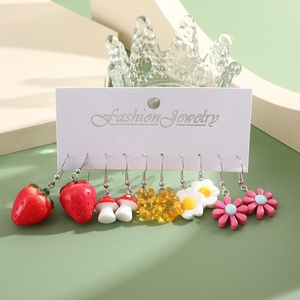 Moda simpatico cartone animato frutta a forma di animale colorato in acrilico orecchini creativi latte tè gelato con ciondolo orecchini da donna gioielli - Product Image 5