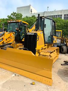 <span class=keywords><strong>Bulldozer</strong></span> Caterpillar D5K Usato con Motore e Pompa Idraulica, Potenza 104000W, Peso 13500KG, Buone Condizioni - Product Image 2