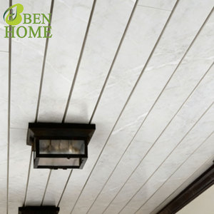 Panneau <span class=keywords><strong>PVC</strong></span> directement <span class=keywords><strong>de</strong></span> l'usine, panneau mural et <span class=keywords><strong>de</strong></span> plafond décoratif en <span class=keywords><strong>PVC</strong></span> durable, vente en gros - Product Image 2