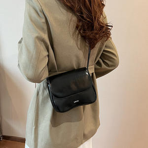 Bolso bandolera de alta gama estilo coreano, moderno, sencillo y casual para mujer. - Product Image 2