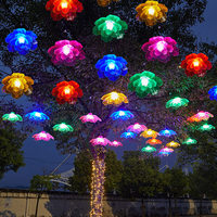 LED IP65 Wasserdichte PVC-Pfingstrosen-Blumen Hängelaternen für Freizeitparks und Außendekoration