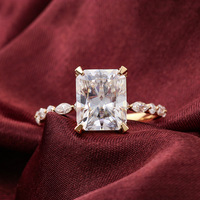Bague de fiançailles en or massif 10K/14K/18K avec trois pierres taille radiant et accent marquise, certifiée IGI, diamant de laboratoire personnalisé