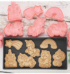 Moules à biscuits licorne professionnels pour boulangeries <span class=keywords><strong>et</strong></span> cafés proposant des biscuits sur le thème de la fantaisie <span class=keywords><strong>et</strong></span> des biscuits fantaisistes - Product Image 1
