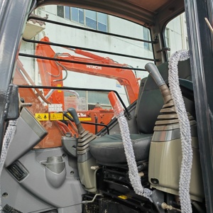 Excavadora compacta usada Hitachi ZX60 en oferta, buen estado, 6 toneladas, con motor diésel Isuzu confiable. - Product Image 2