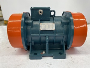 มอเตอร์สั่นสะเทือนสามเฟส Onlypower YZS-15 0.75KW/1.1KW 220V/380V 15KN สำหรับงานคอนกรีต  ขดลวดทองแดง  IP55 1000-3000 รอบต่อนาที - Product Image 1