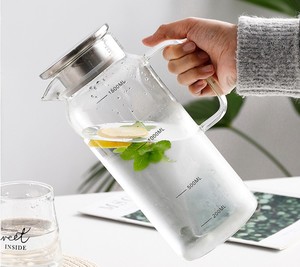 Pichet en verre avec couvercle <span class=keywords><strong>Carafe</strong></span> à eau de haute qualité avec des lignes d'échelle précises pour l'eau chaude/froide, le <span class=keywords><strong>thé</strong></span> <span class=keywords><strong>glacé</strong></span> et d'autres boissons - Product Image 5