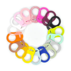Anneaux adaptateurs de sucette en silicone colorés pour bébés et nourrissons - Product Image 3