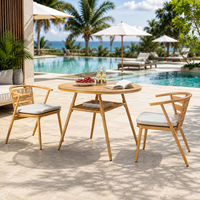 FLD1013 Ensemble bistrot moderne en aluminium pour extérieur, table et chaises de patio imperméables à l'aspect bois pour projets hôteliers et de restaurants