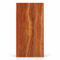 Pierre frittée avec un design à lattes de bois, texture marbre et finition émaillée antidérapante, idéale pour les intérieurs modernes.