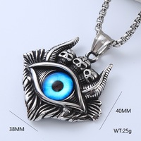 Collier pendentif œil de taureau rétro européen-américain en acier inoxydable vieilli orné de pierres précieuses