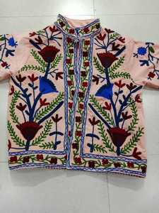 Vestes pour femmes en coton pur réversible avec broderie florale, automne/hiver, fabrication artisanale, bouton unique, finition tissée, taille unique - Product Image 2