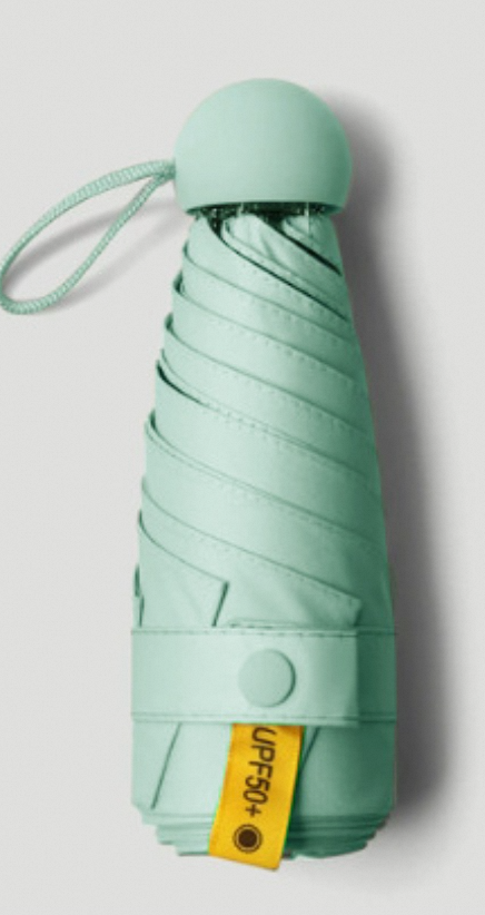 สีเขียวอ่อน