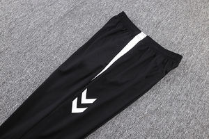 Ensemble de survêtement d'entraînement long automne-hiver 25/26 Betis, demi-zip, séchage rapide, tenue de sport, uniforme de football des clubs européens - Product Image 3