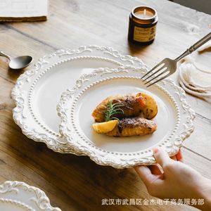 Juego de Platos de Cerámica Retro de Lujo, Estilo Barroco Francés, Apto para Microondas, con Acabado Bajo Esmalte - Product Image 5