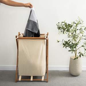 Panier à <span class=keywords><strong>linge</strong></span> en bois Offres Spéciales sac amovible pliant grands paniers en bois Panier à <span class=keywords><strong>linge</strong></span> en bois d'acacia avec poignée - Product Image 2