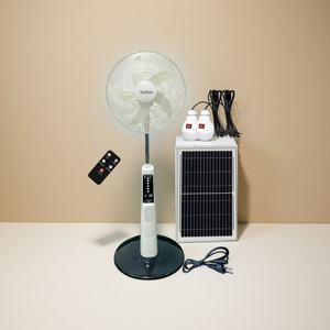 Ventilador <span class=keywords><strong>de</strong></span> Pie <span class=keywords><strong>de</strong></span> 18 Pulgadas con Energía Solar, 12V AC/DC, USB, 2 Bombillas y Batería, Precio Económico en Foshan, China - Product Image 1