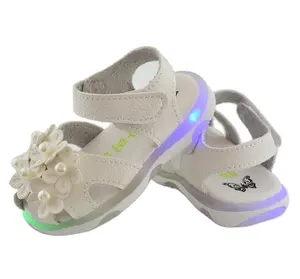 Детские сандалии светодиодная красивая обувь для девочек