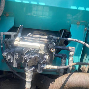 Mini pelle sur chenilles Kobelco SK130SR 13 tonnes avec pompe moteur et moteur utilisée au Japon à vendre - Product Image 5