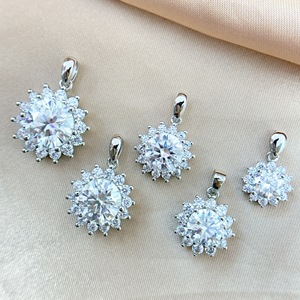 Christmas 18k Gold Plated 925 Sterling Silver 5ct Vvs Snowflake <strong>Moissanite</strong> Pendant for Women Passes <strong>Diamond</strong> <strong>Tester</strong> - Product Image 4