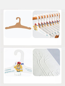 פרמיה בגדי קרטון פרימיום קולבים מותאם אישית תצוגת מלון חנות המודפסת למחזייה חולצה - Product Image 4