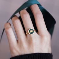 Style japonais S925 argent plaqué or Malachite petite abeille ouverte pour les femmes à la mode Niche Design Vintage Palace Tail Anniversary