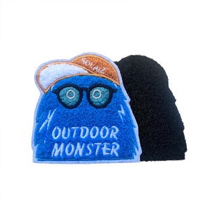 Parche de Velcro Bordado Personalizado, Color Azul Monstruo, 7cm, Forma Irregular, Decoración para Bolsas - Product Image 4
