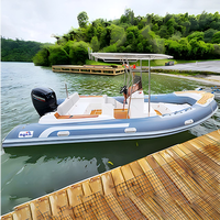 Fabricant de Qingdao, bateau pneumatique rigide de luxe, 17-27 pieds, coque en fibre de verre, RIB certifié CE, à vendre