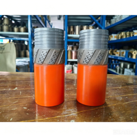 Coque de réaménagement de forage diamantée pour l'exploration minérale, destinée au maintien du diamètre des trous de forage par sonde filaire