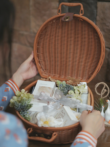 Panier de plage rond en osier, fabrication de paniers de pique-nique pliables en rotin, ensemble isotherme avec couvercle en bois - Product Image 5
