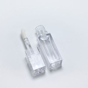 หลอดลิปกลอส PETG ใสทรงเหลี่ยมขนาด 10 มล. แบบกำหนดเอง ฝาเกลียว พิมพ์สกรีน บรรจุภัณฑ์เครื่องสำอางสำหรับลิปสติก บลัชออน ลิปกลอส หัวแปรงใหญ่ - Product Image 3