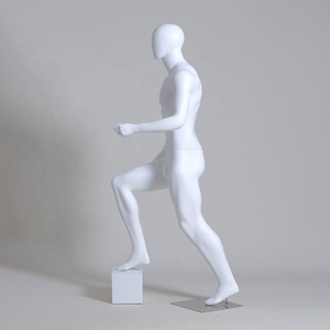 หุ่นจำลองกีฬากลางแจ้งแบบเต็มตัว หุ่นจำลองเดินป่าแบบด้าน หุ่นจำลองปีนเขาชายหญิง สำหรับโชว์เสื้อแจ็คเก็ตและเสื้อโค้ท - Product Image 3